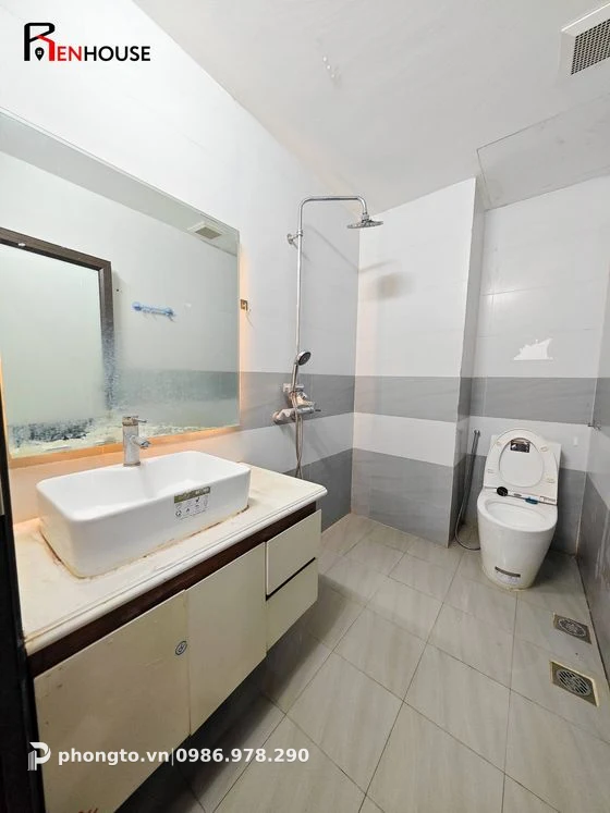 1 Ngủ + 1 Khách 114 Lạc Long Quân - PTGD-14977